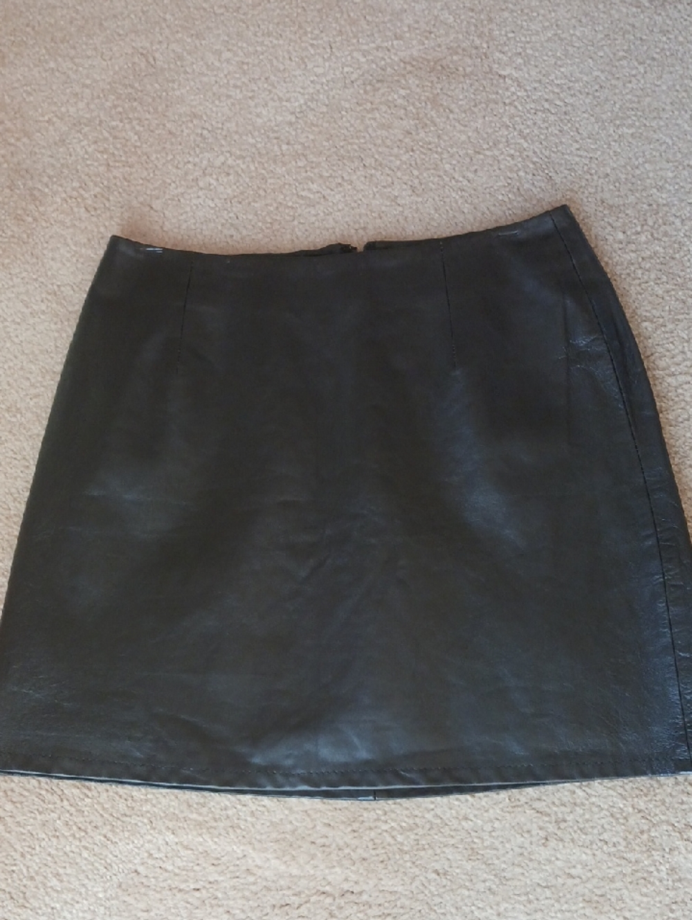Vintage Leather skirt,,,size 2...100% leather/ brown, New(unworn)store Cache